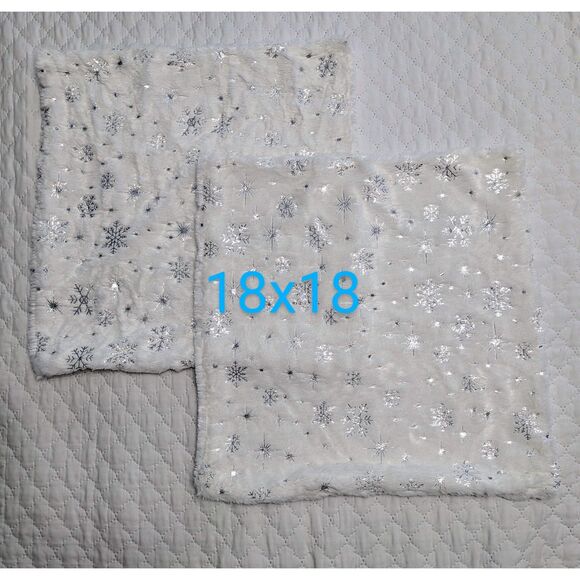 🎄 Christmas Snowflake Glitter Pillow Covers 18x18 Set of 2 - Picture 5 of 7